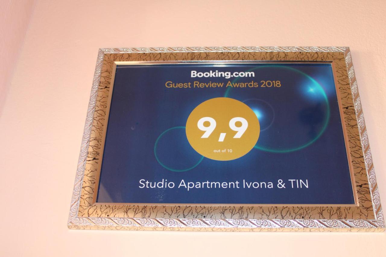Studio Apartment Ivona & Tin スルニュ エクステリア 写真