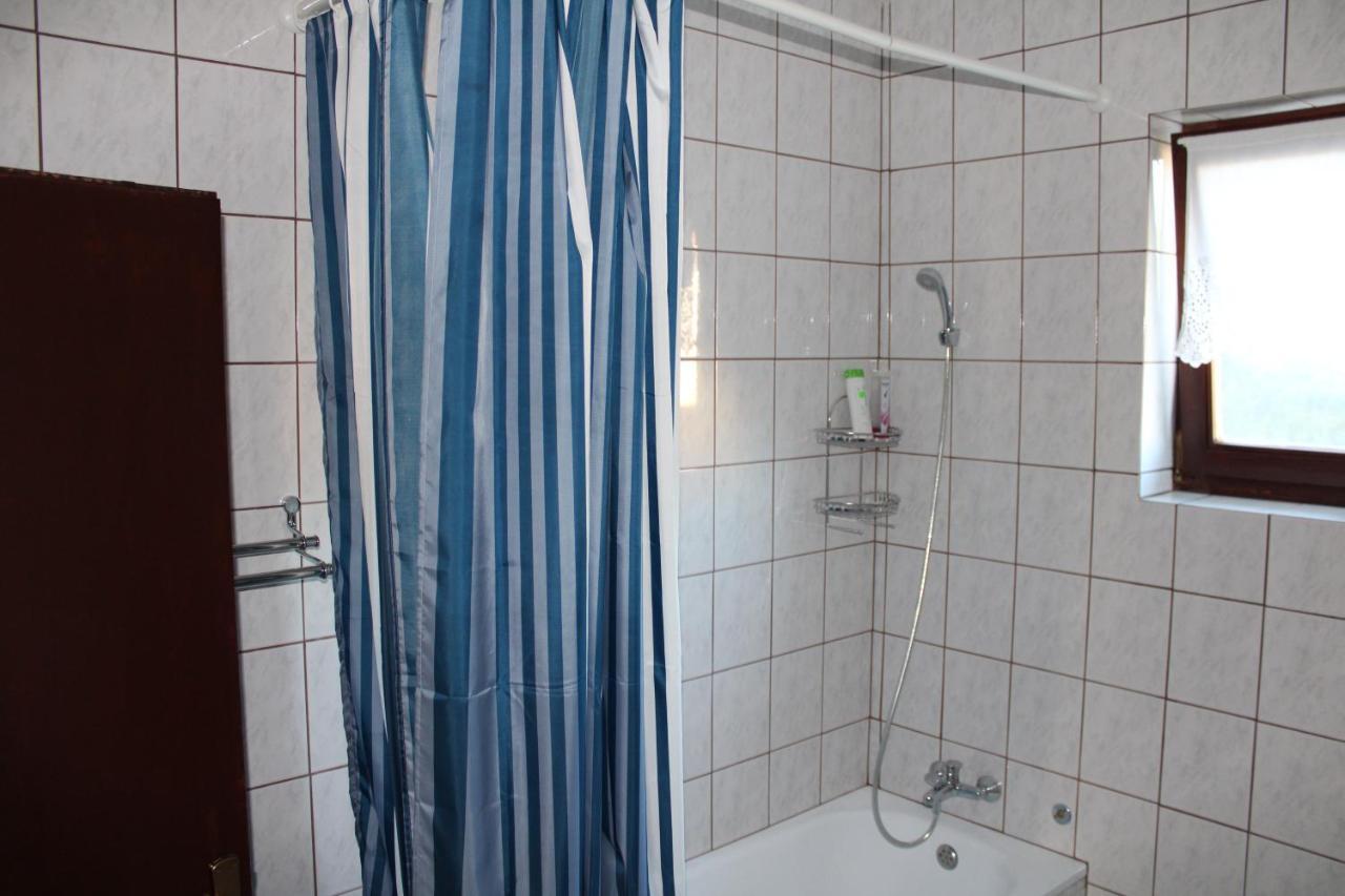 Studio Apartment Ivona & Tin スルニュ エクステリア 写真